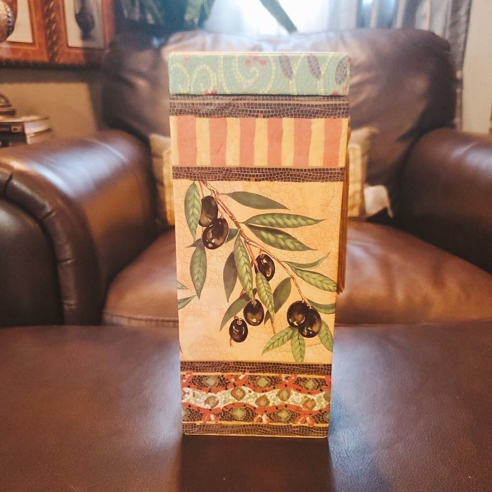 Tuscan Style Box - Picture 7 of 10